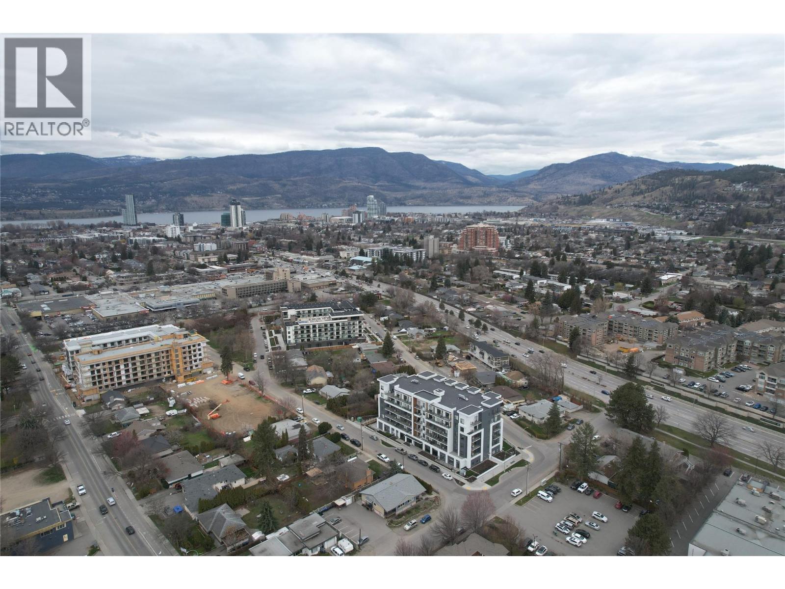 1380 Pridham Avenue Unit# 214