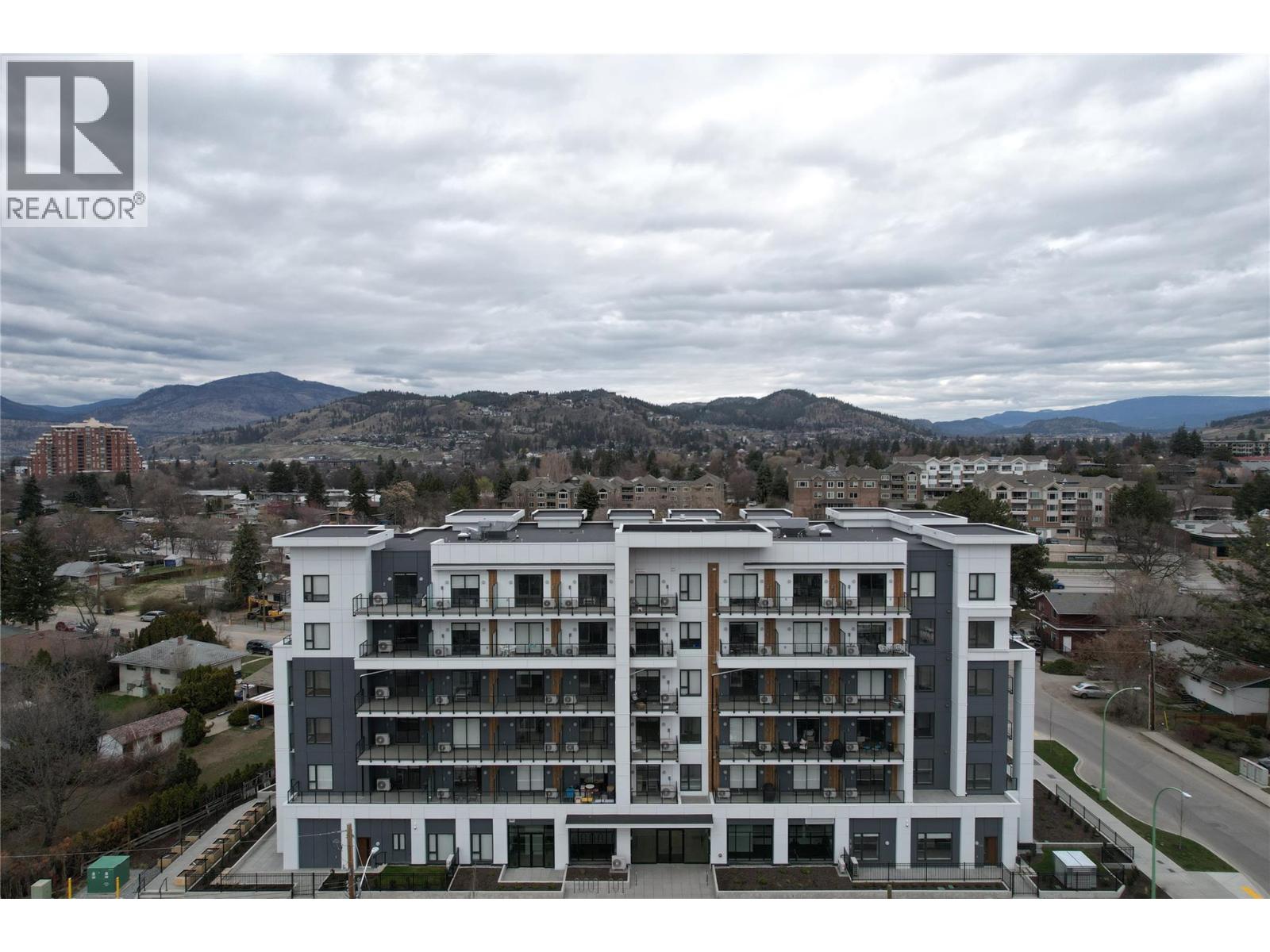 1380 Pridham Avenue Unit# 214