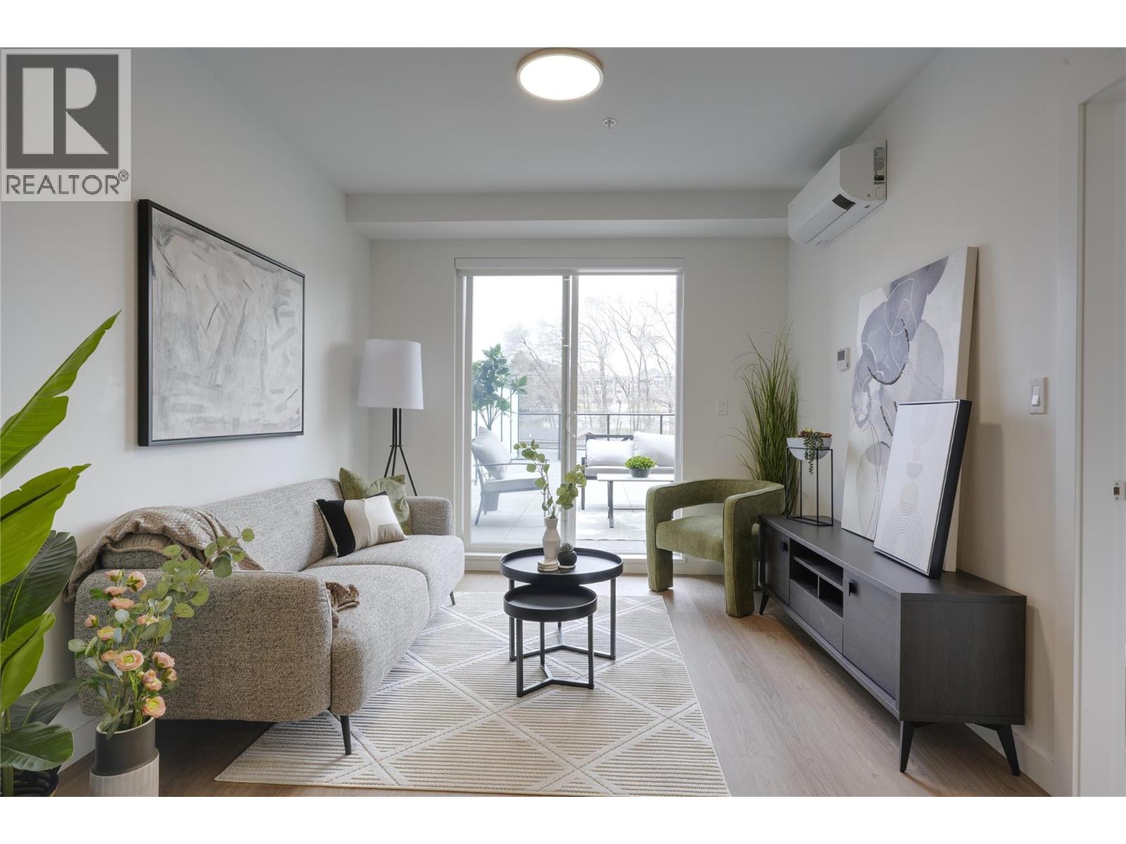 1380 Pridham Avenue Unit# 214