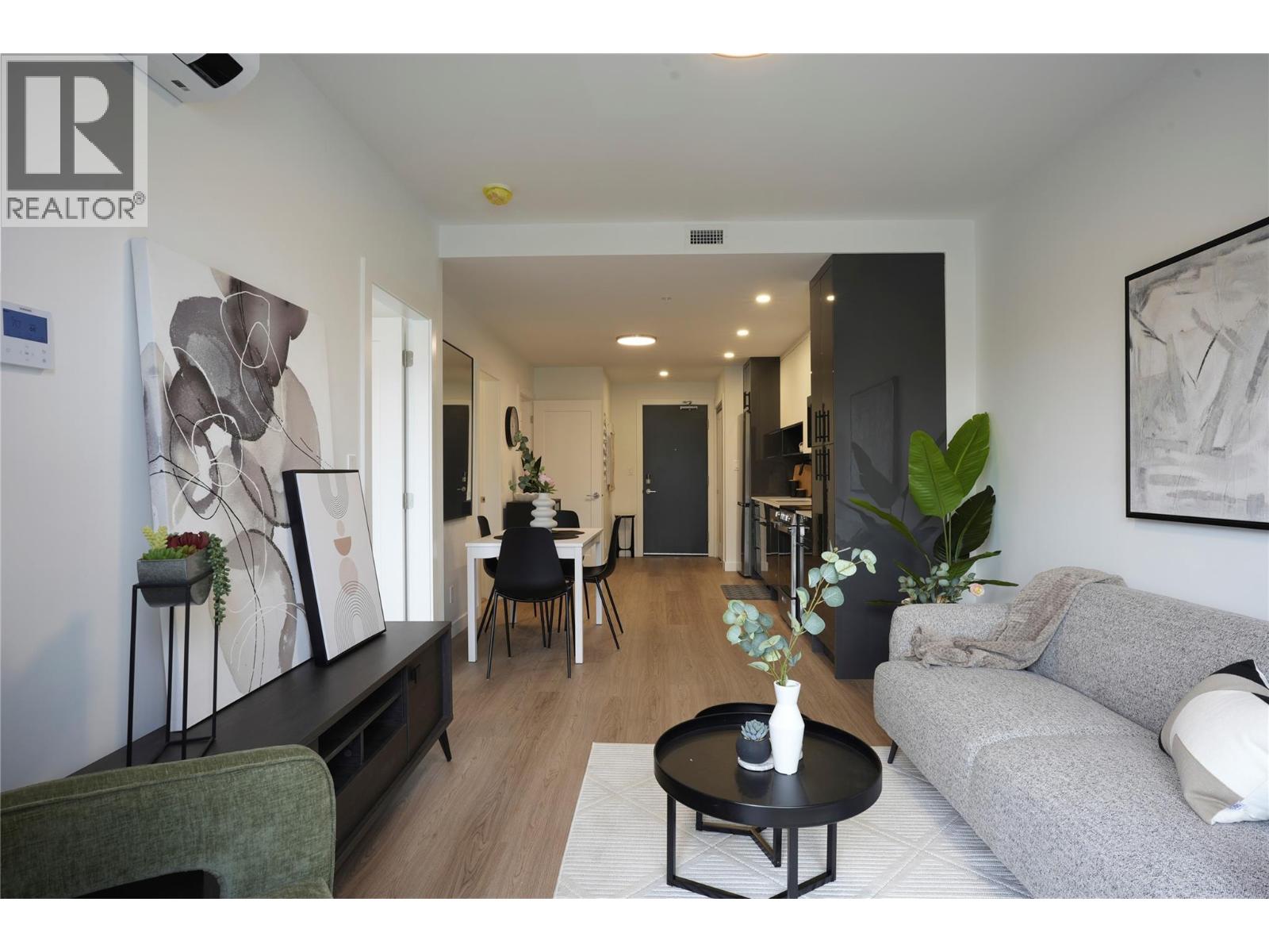 1380 Pridham Avenue Unit# 214