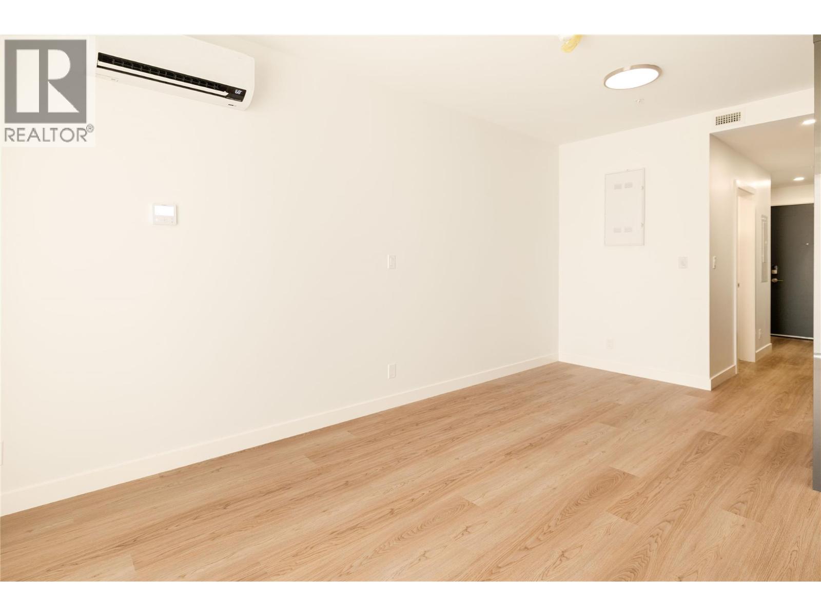 1380 Pridham Avenue Unit# 415