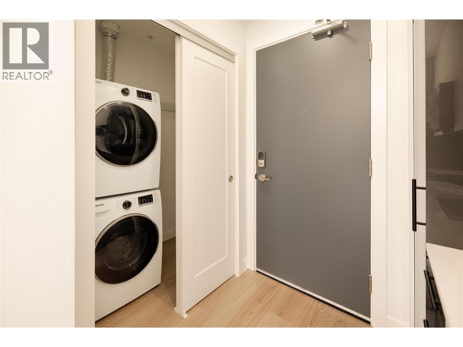 1380 Pridham Avenue Unit# 415