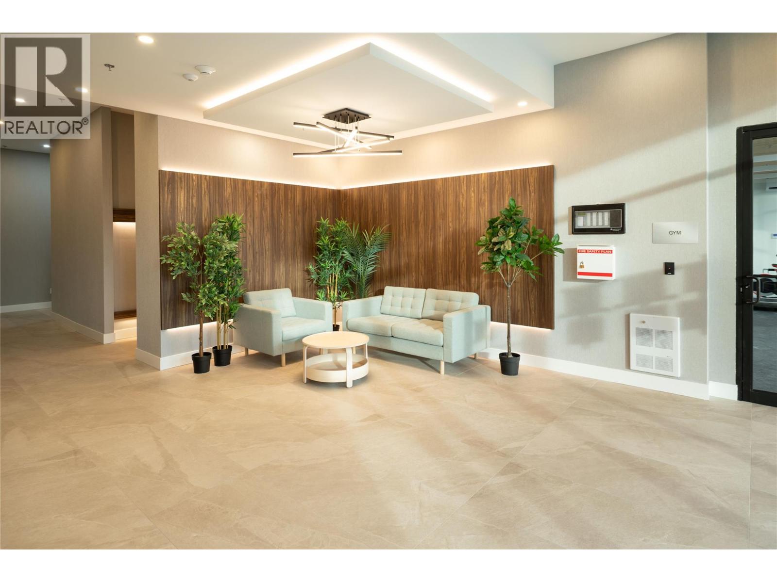 1380 Pridham Avenue Unit# 415