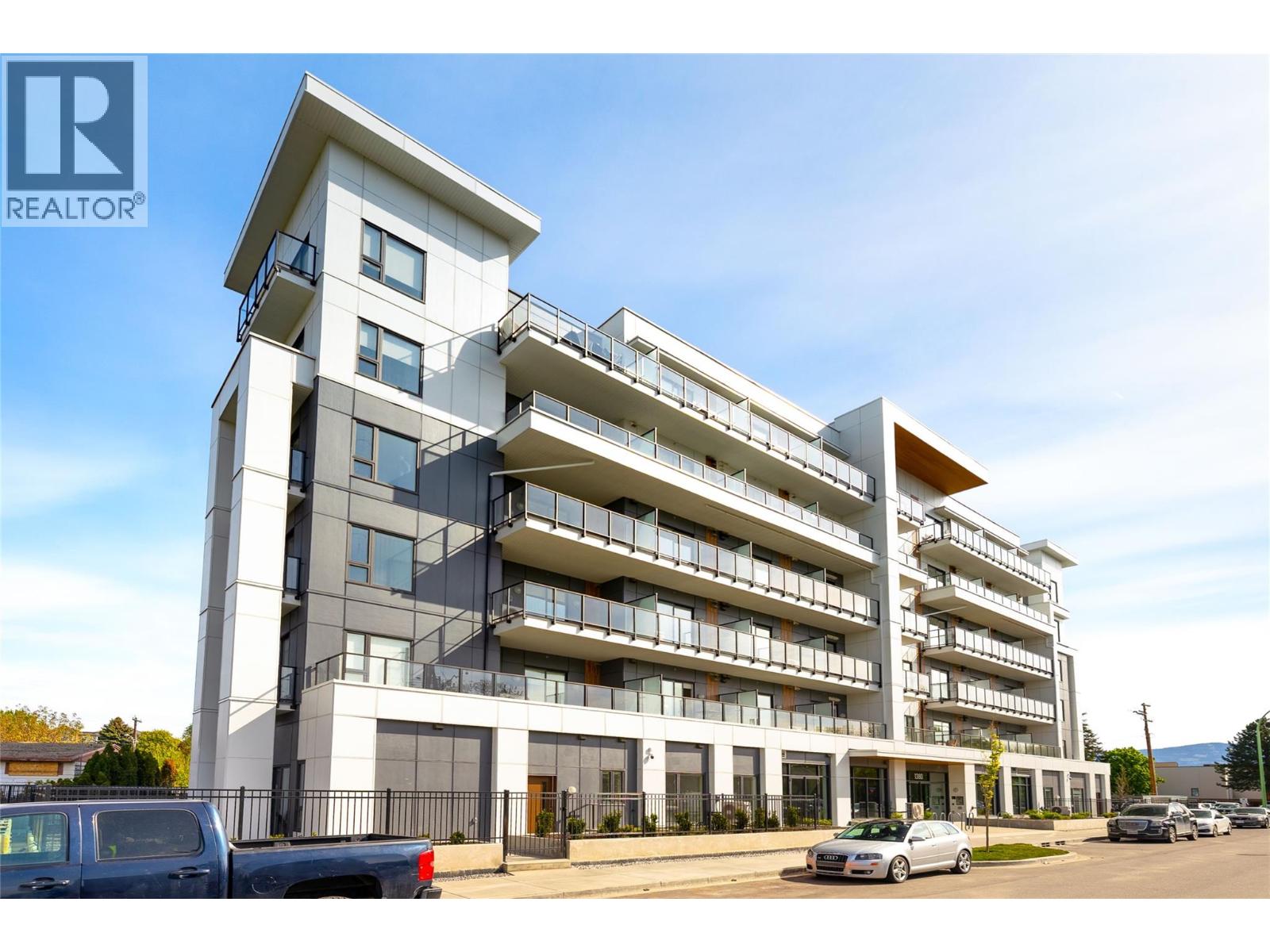 1380 Pridham Avenue Unit# 415