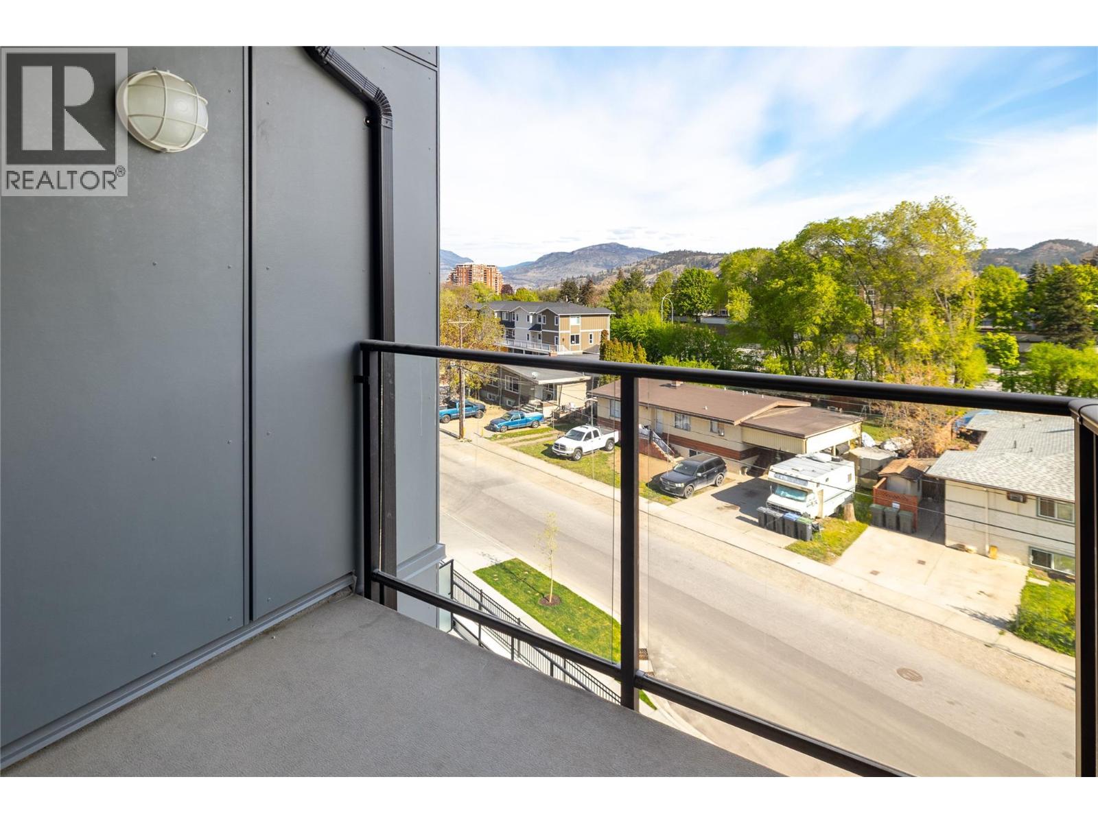 1380 Pridham Avenue Unit# 415