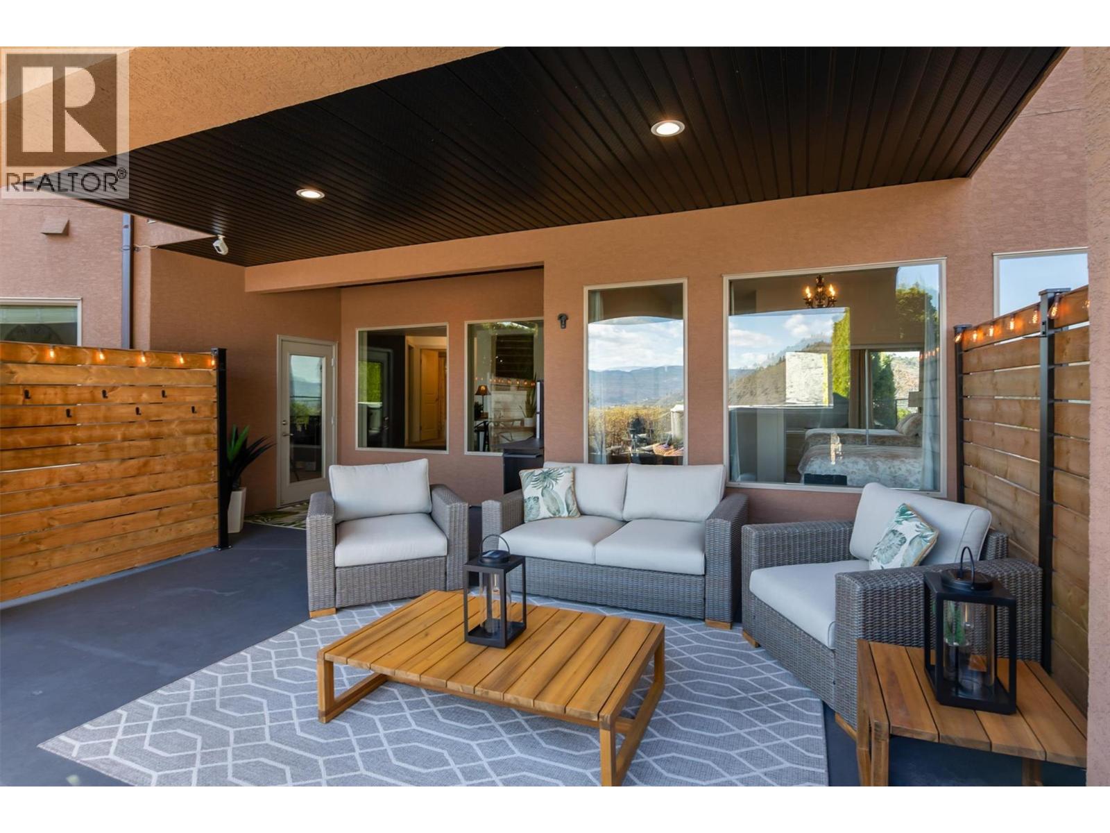 2546 Hedgestone Drive