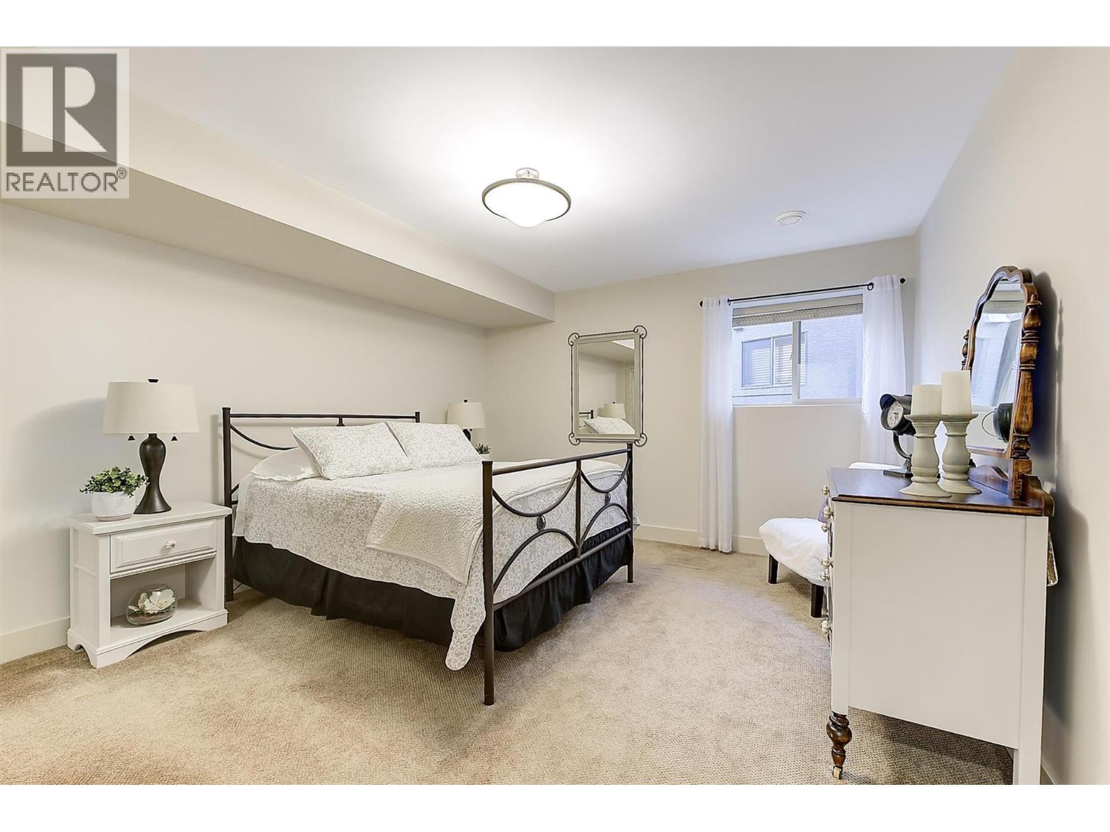 2546 Hedgestone Drive