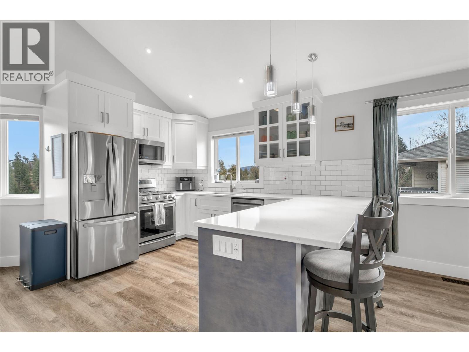 3819 Glen Canyon Drive