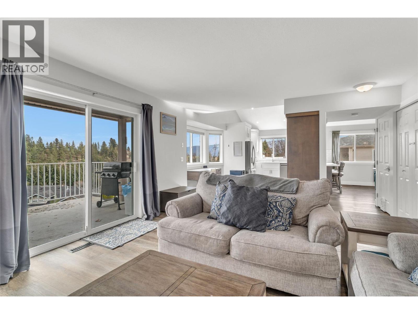 3819 Glen Canyon Drive