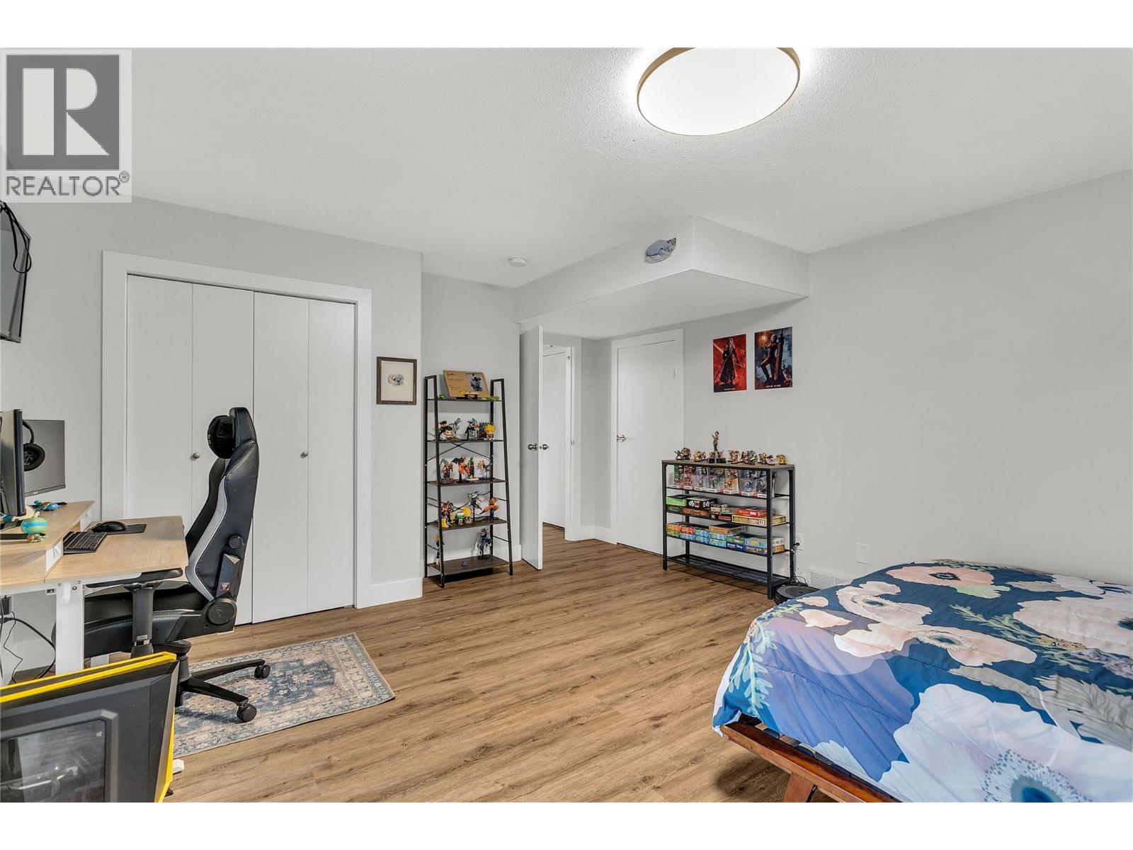 3819 Glen Canyon Drive