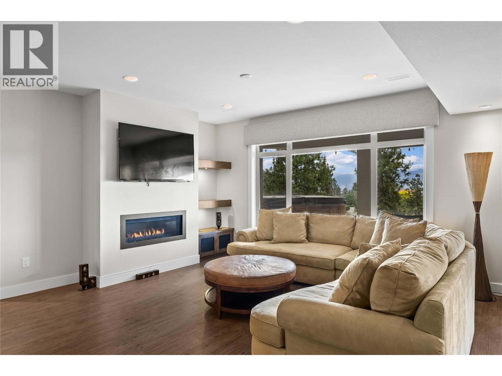 514 Quartz Crescent Unit# 5