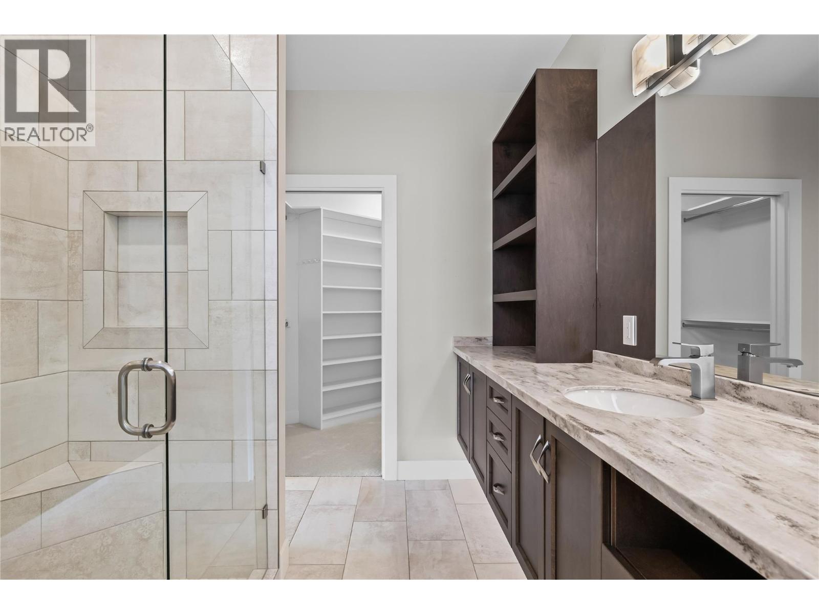 514 Quartz Crescent Unit# 5