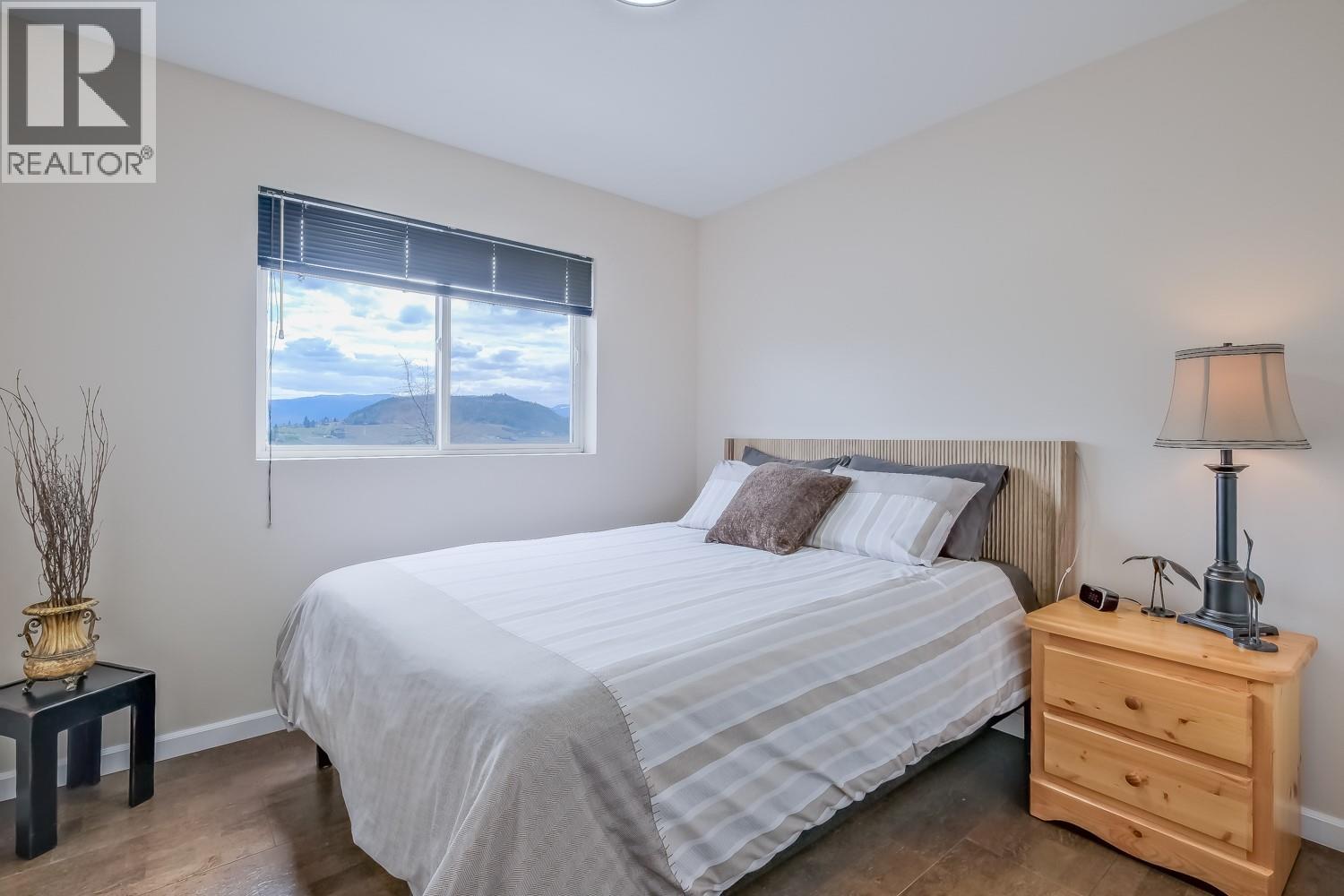1802 Edgehill Court