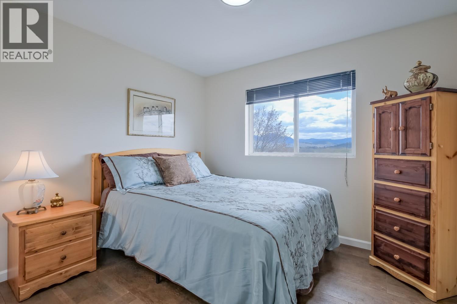1802 Edgehill Court