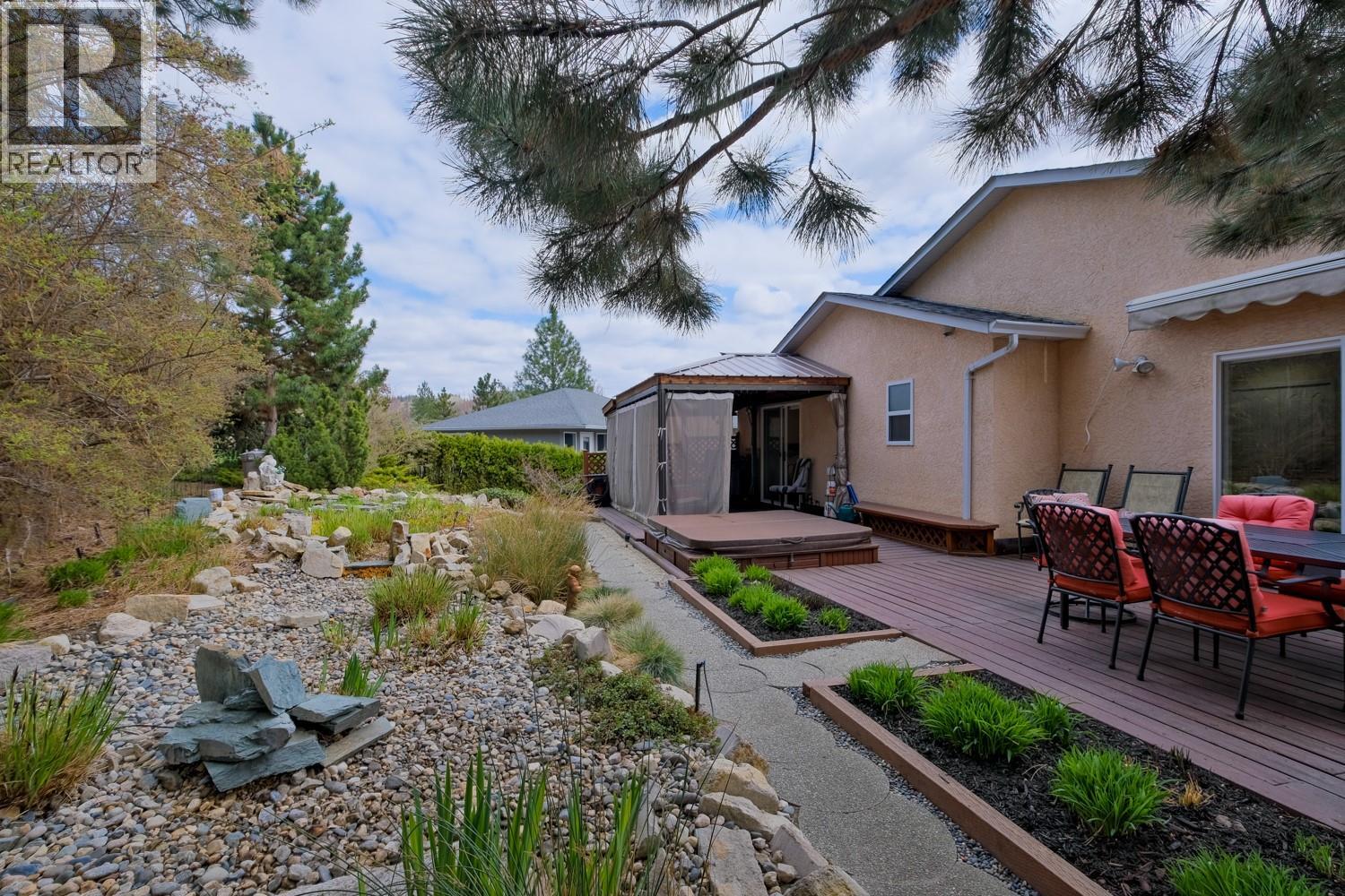 1802 Edgehill Court