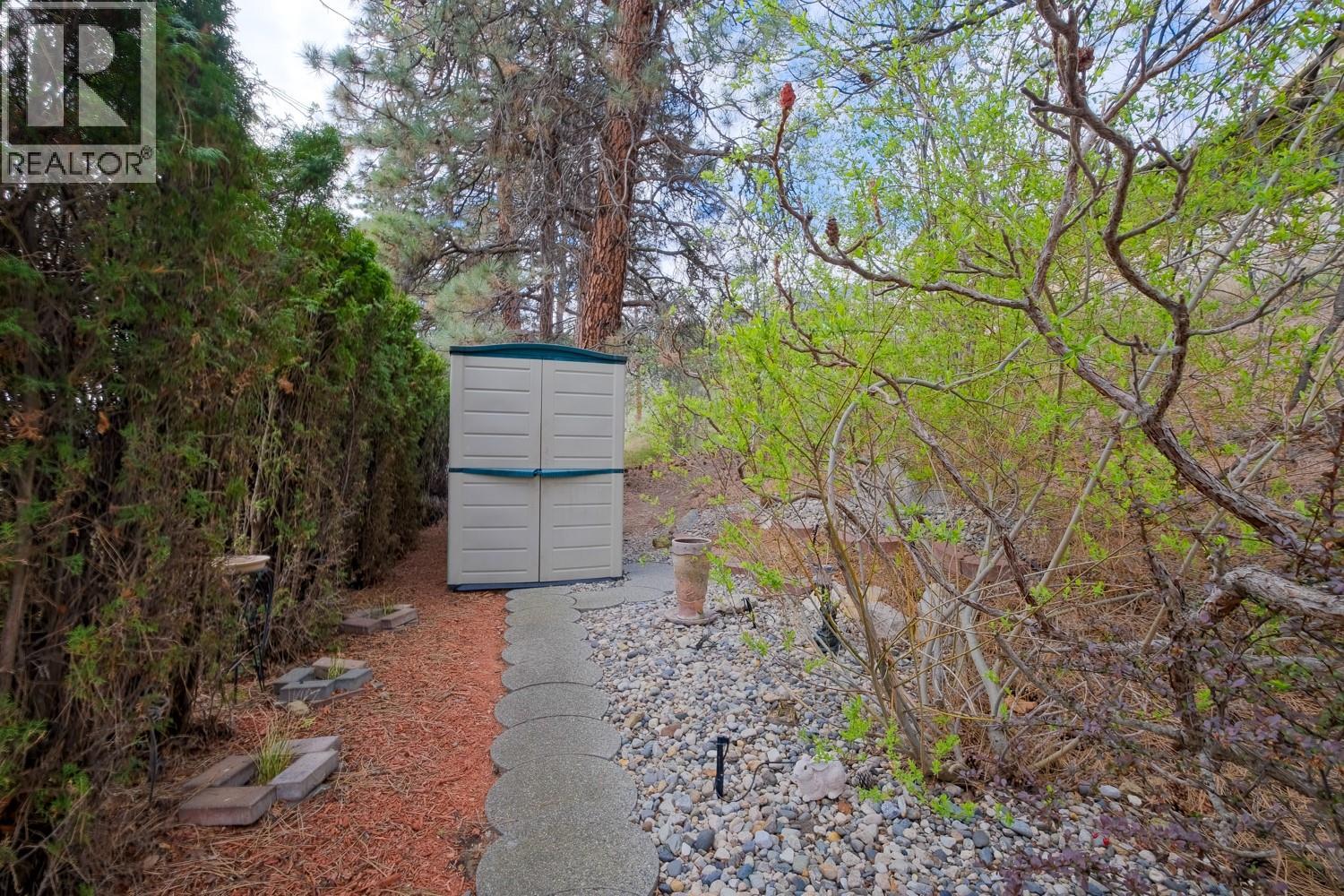 1802 Edgehill Court