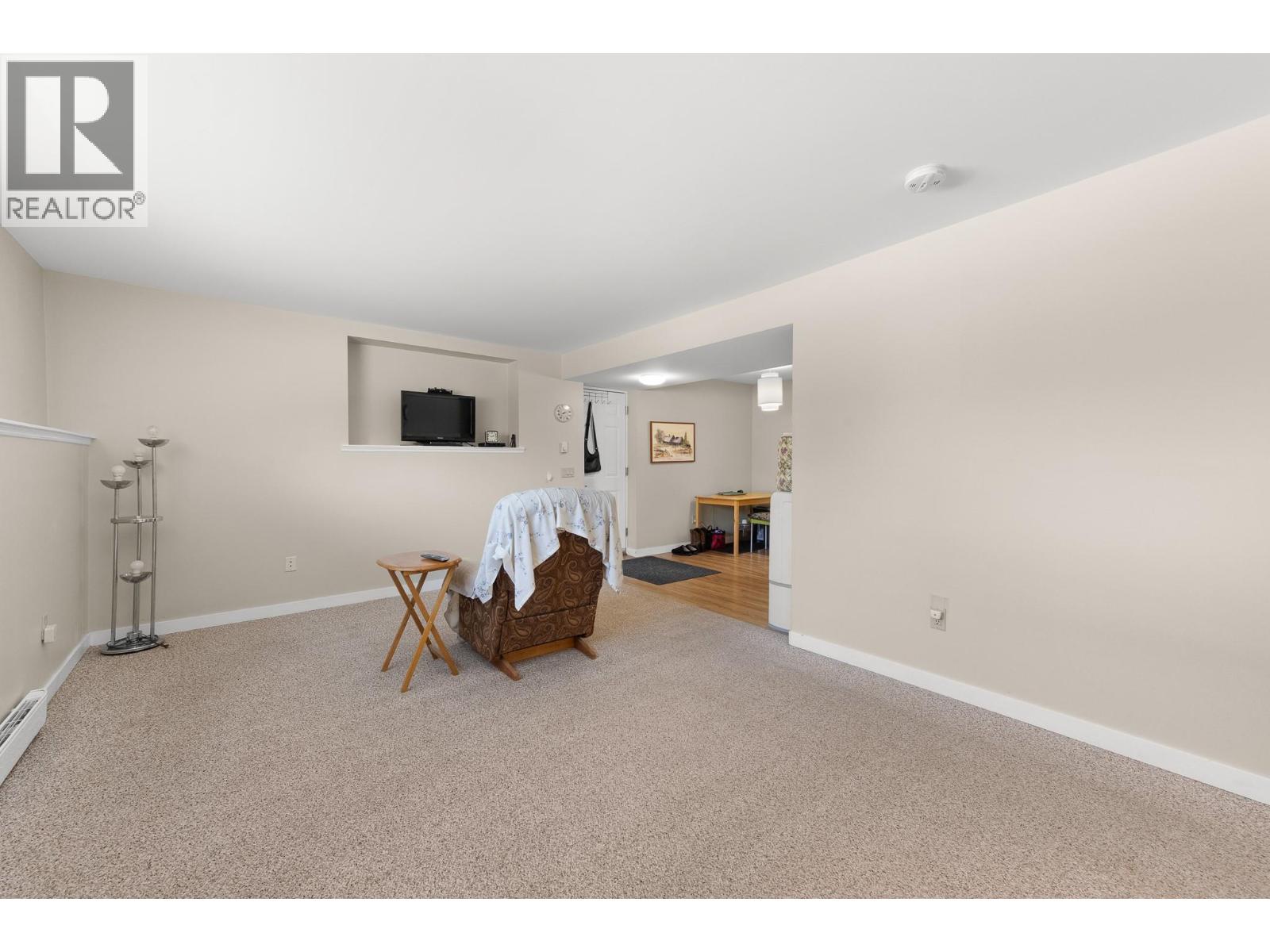 2545 Colleen Road