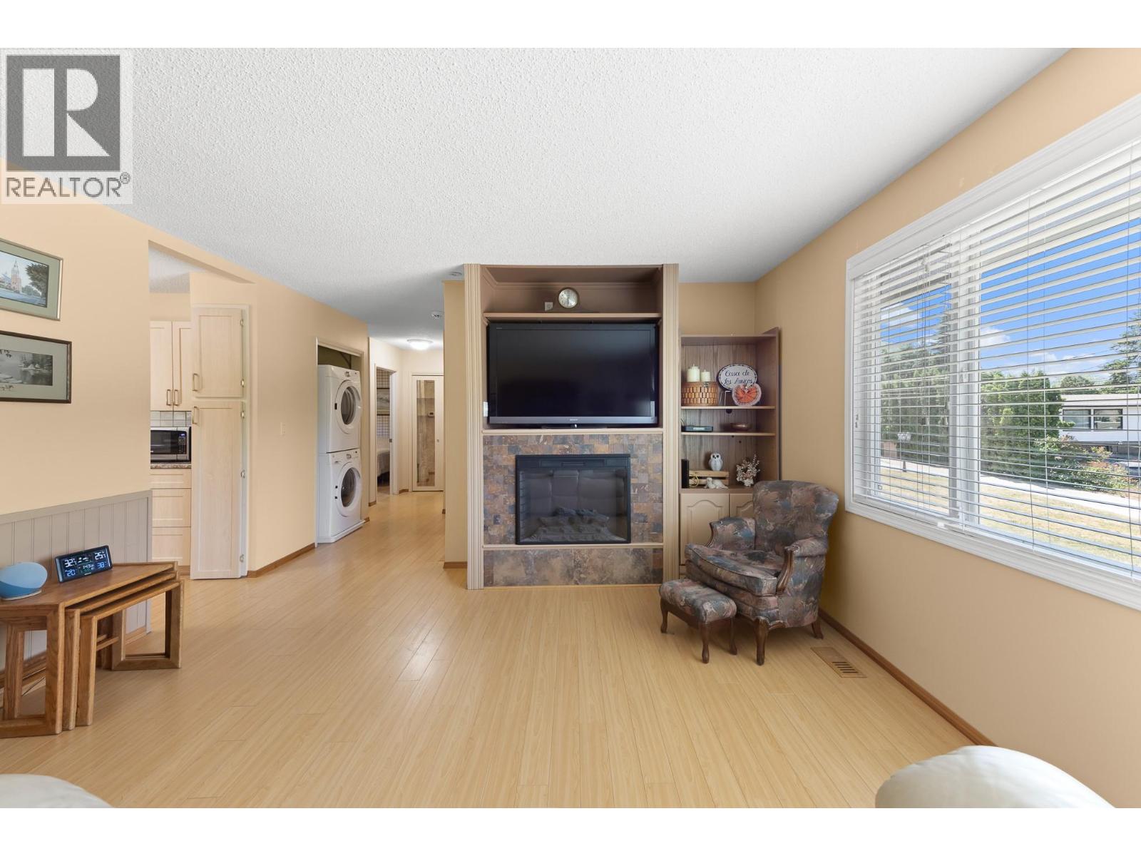 2545 Colleen Road