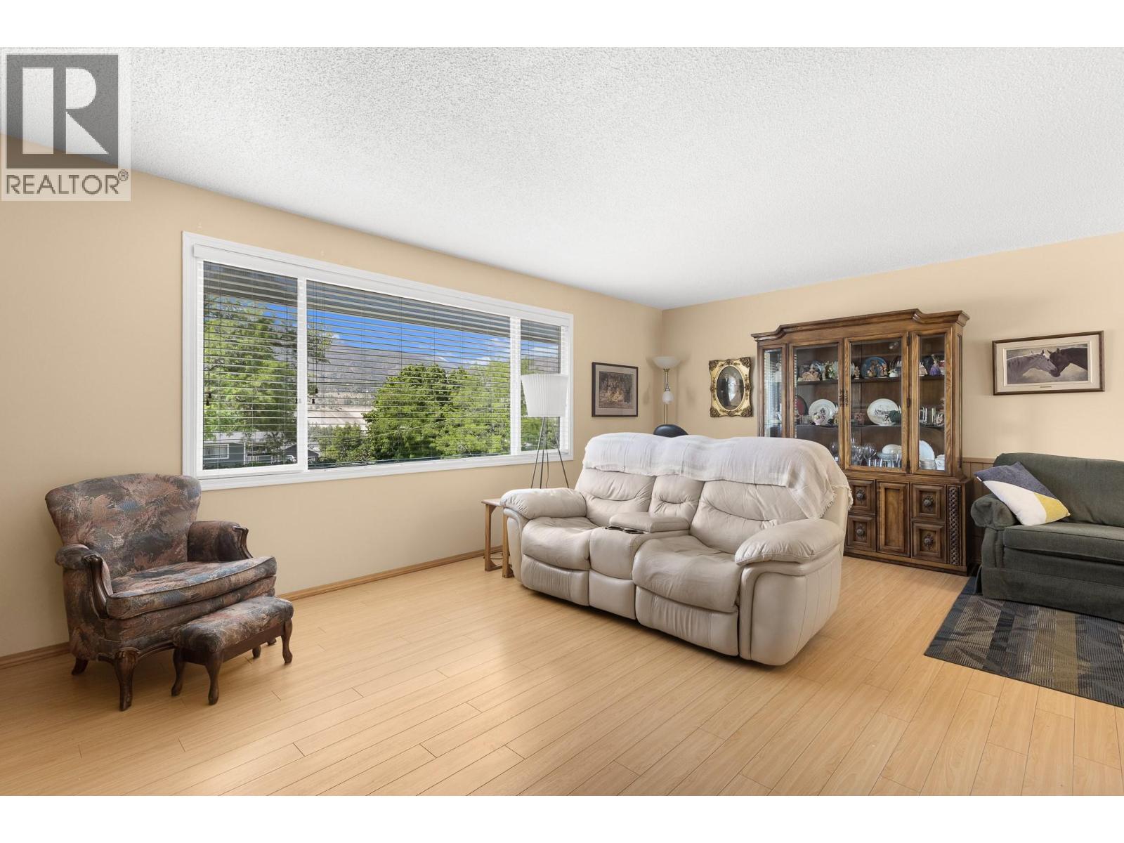 2545 Colleen Road