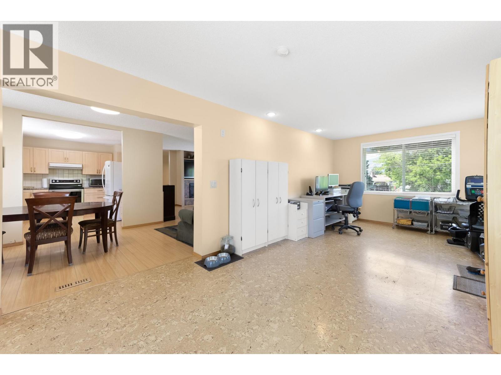 2545 Colleen Road