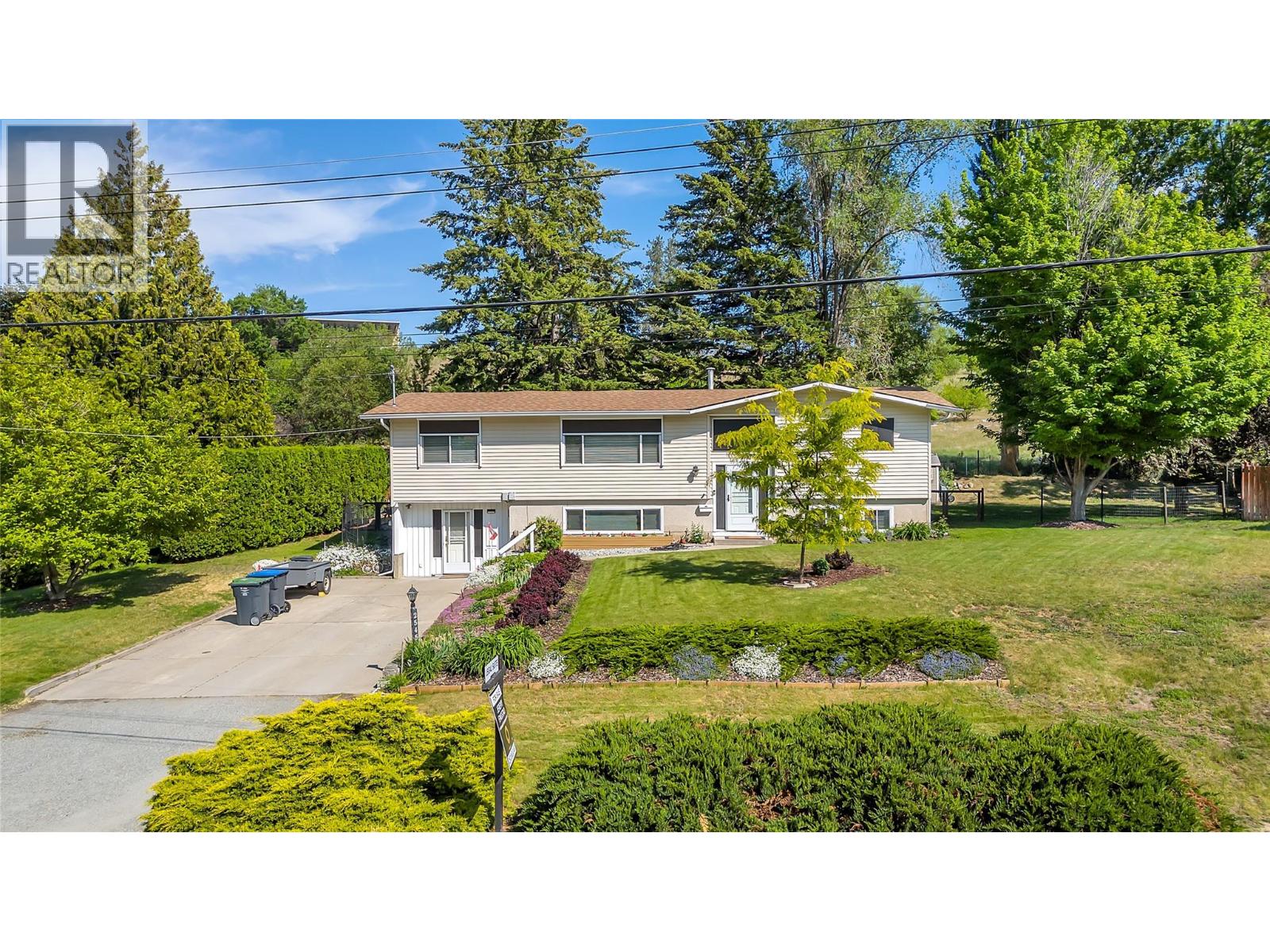 2545 Colleen Road
