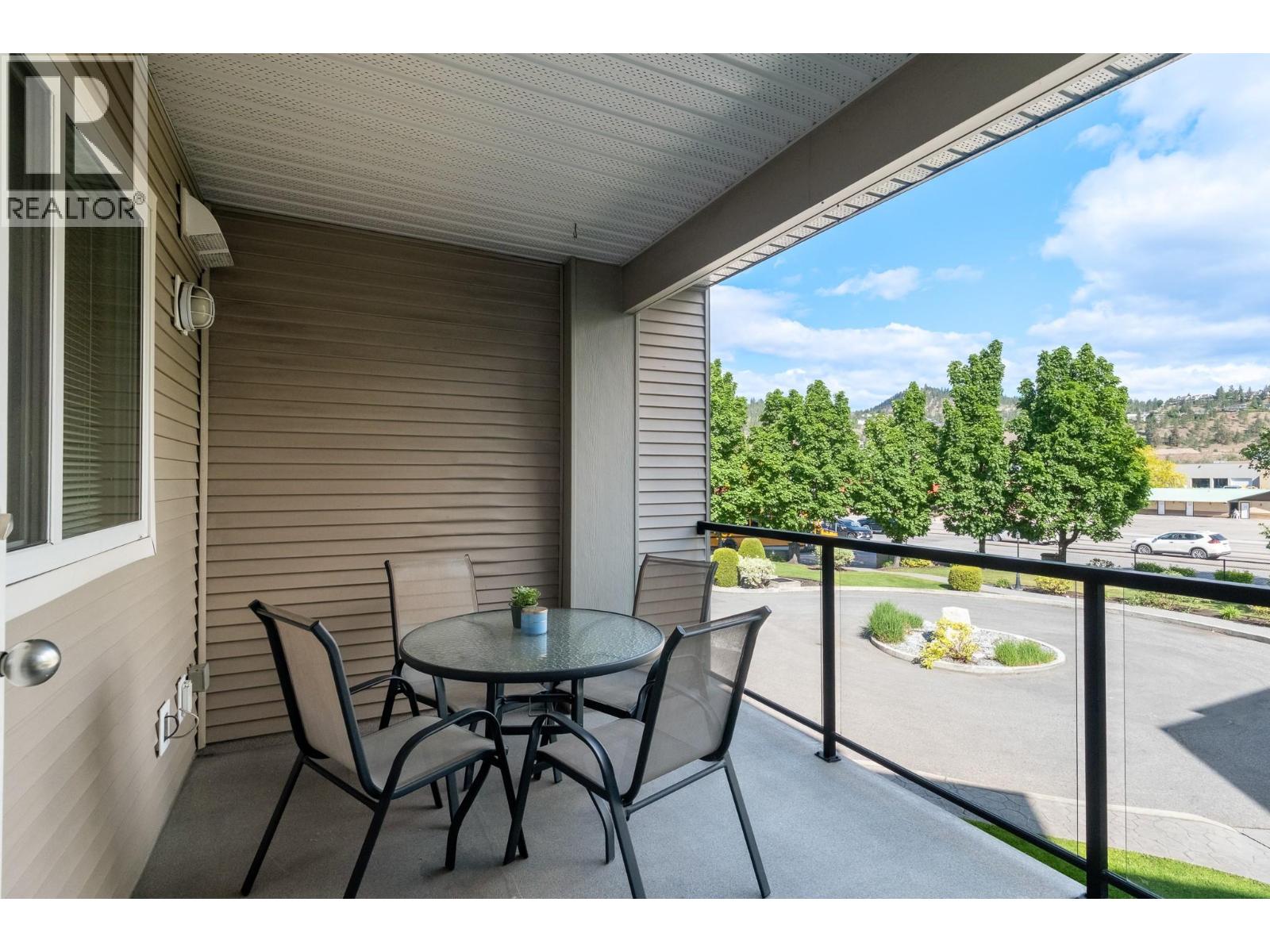 135 Ziprick Road Unit# 206