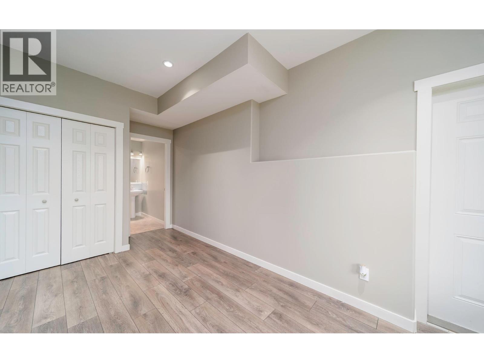 9887 Okanagan Centre Road W