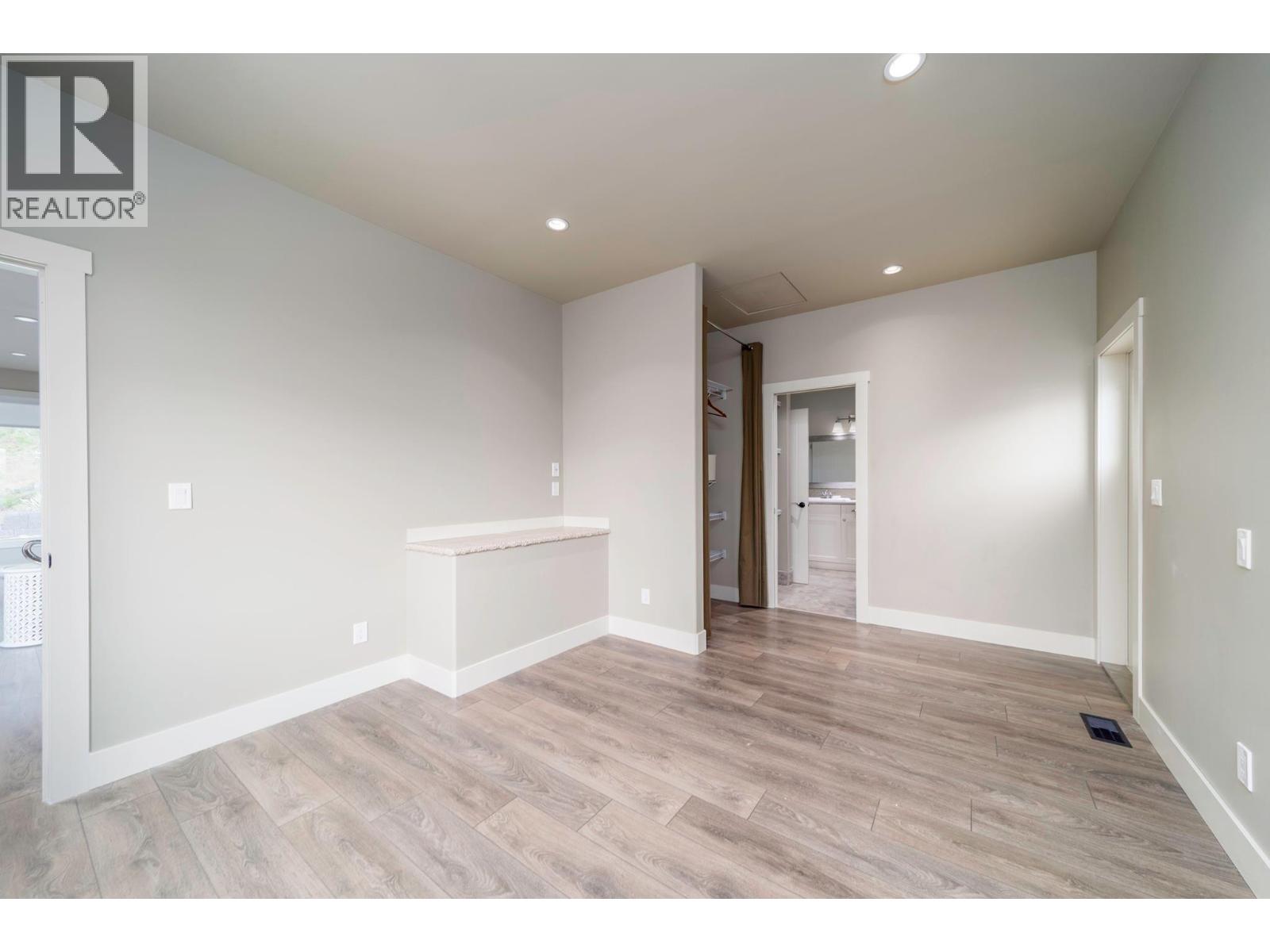 9887 Okanagan Centre Road W
