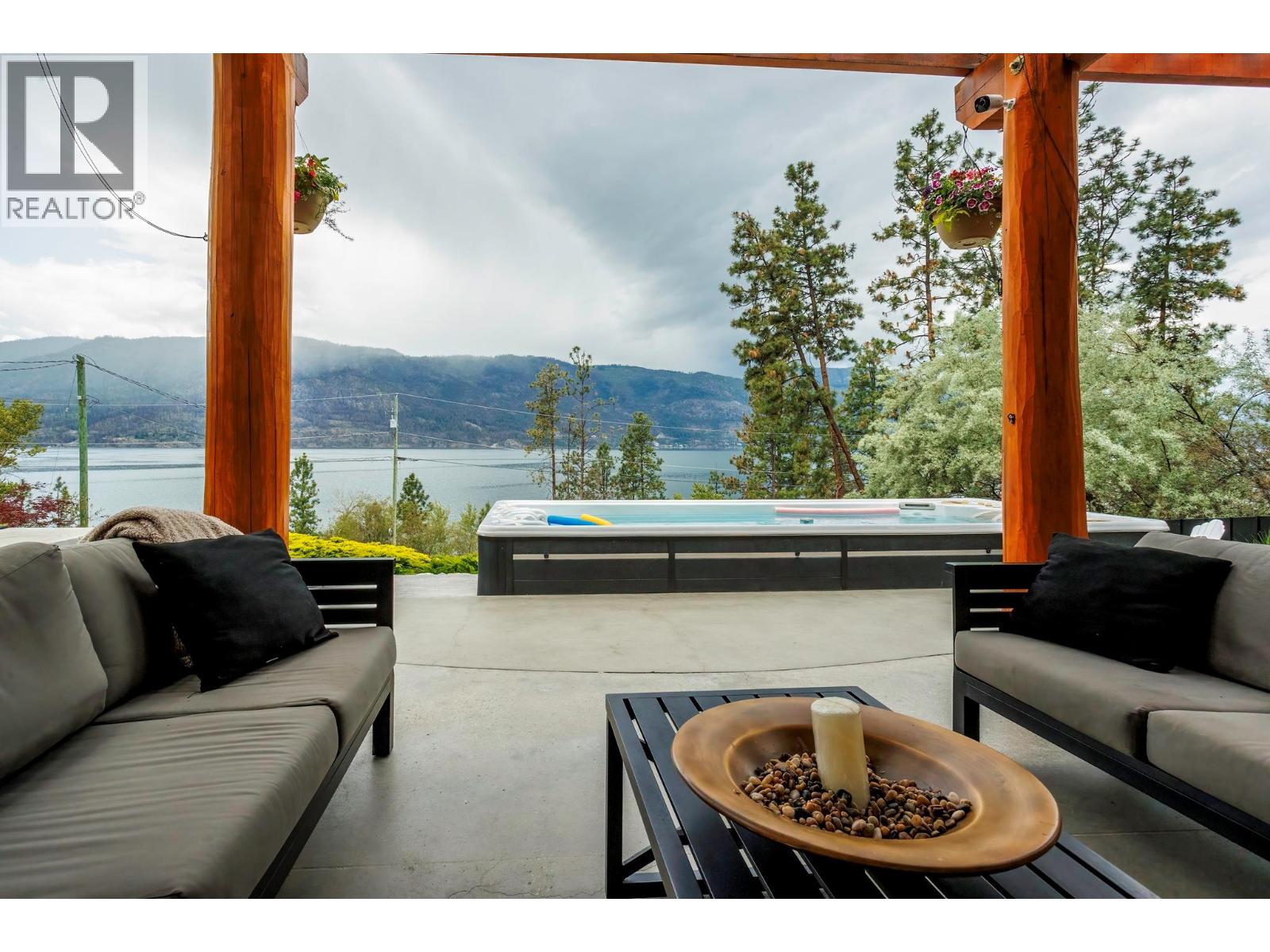 9887 Okanagan Centre Road W