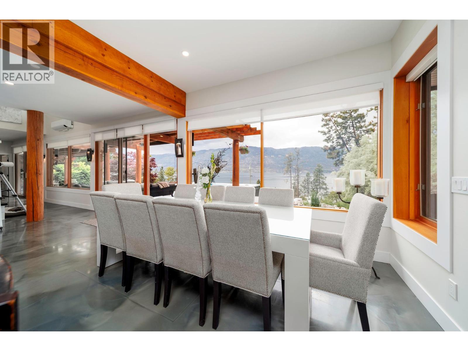 9887 Okanagan Centre Road W