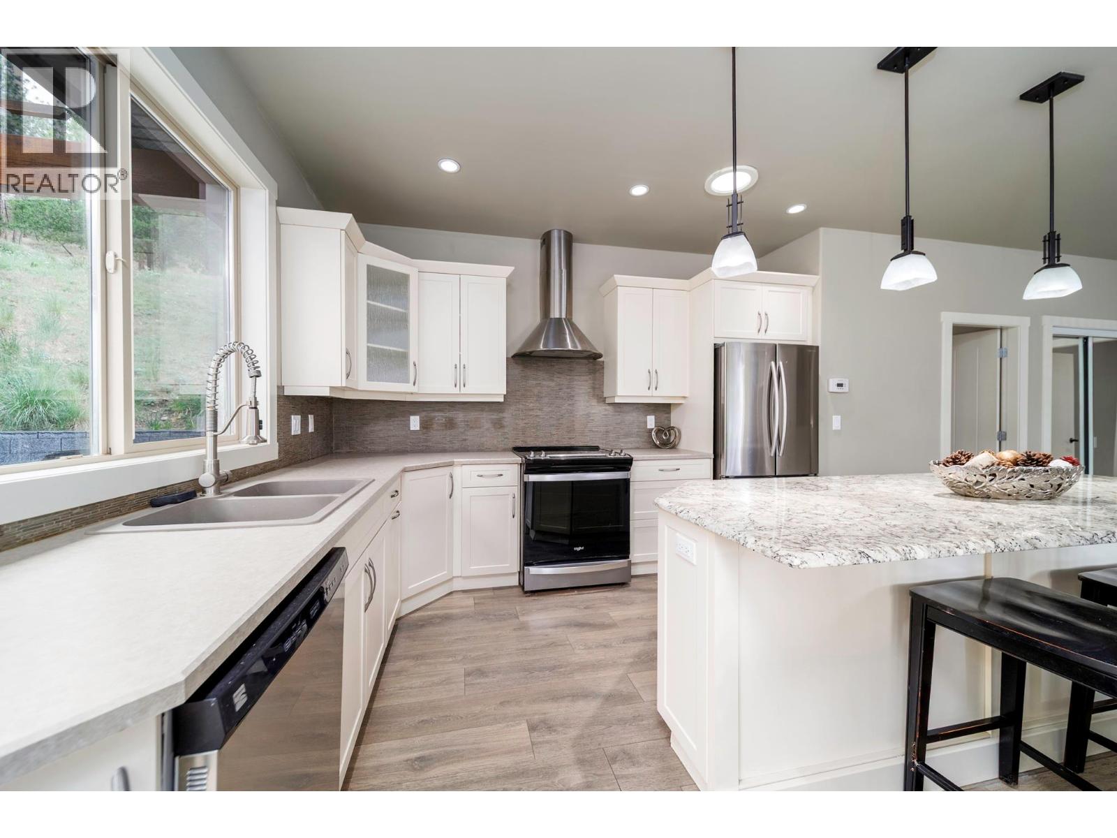 9887 Okanagan Centre Road W