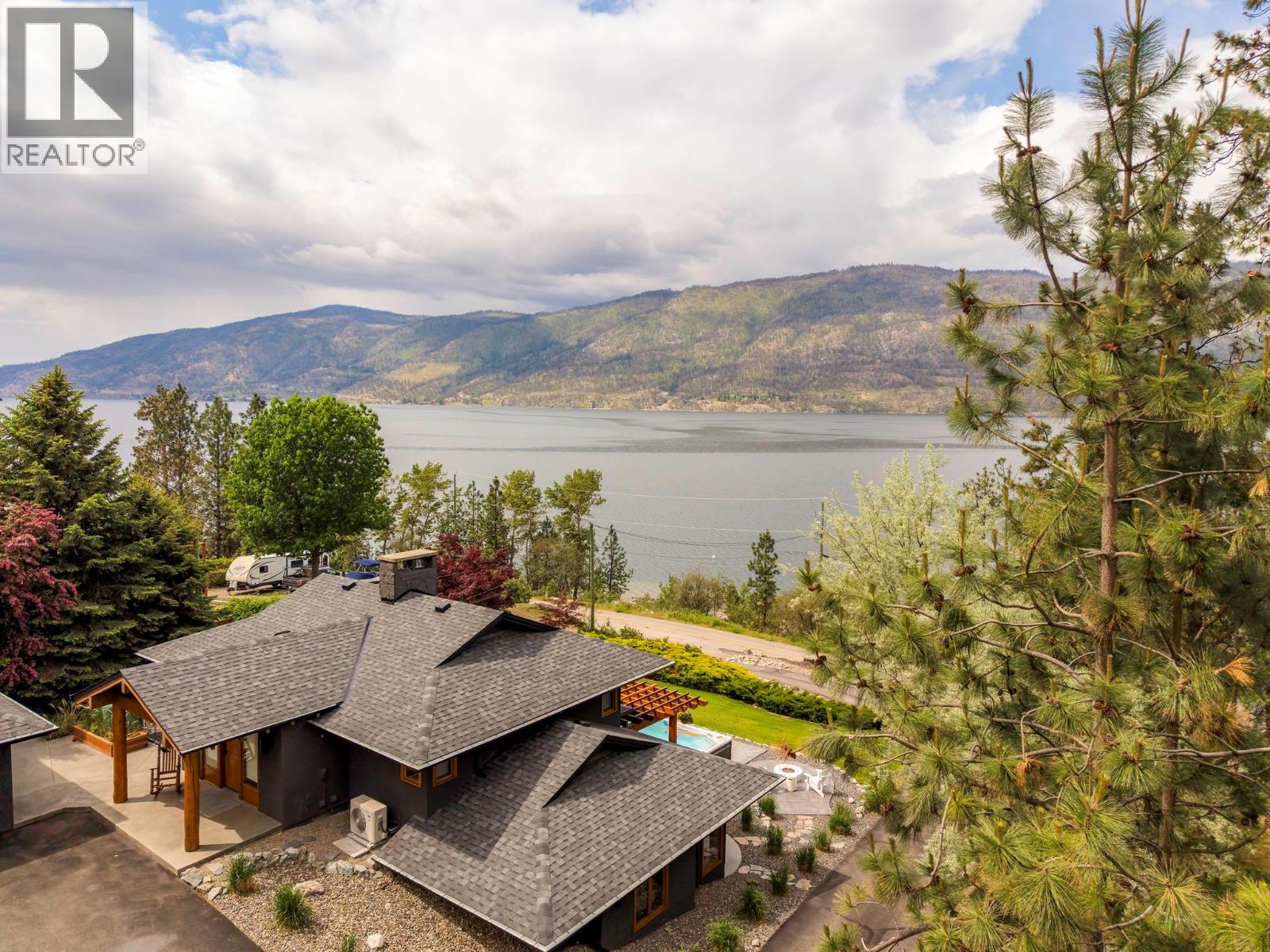 9887 Okanagan Centre Road W