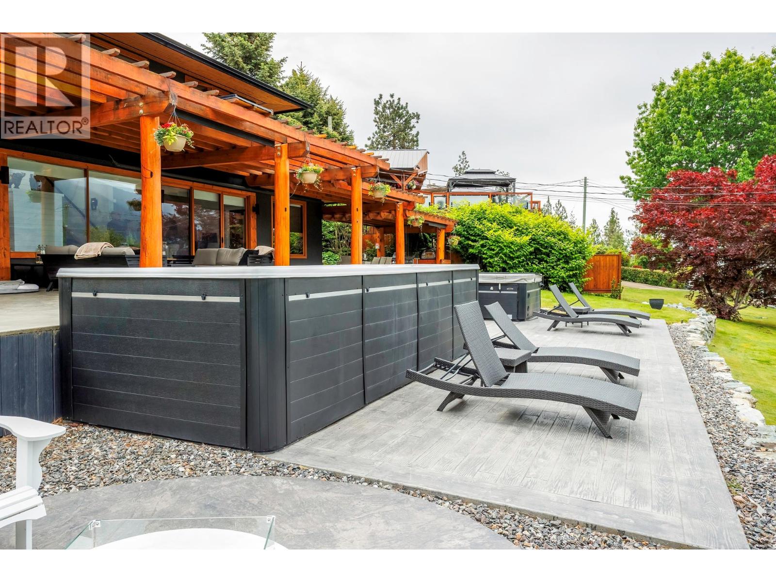 9887 Okanagan Centre Road W