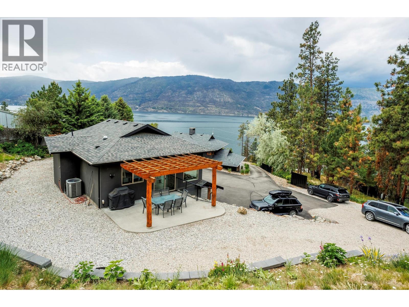 9887 Okanagan Centre Road W