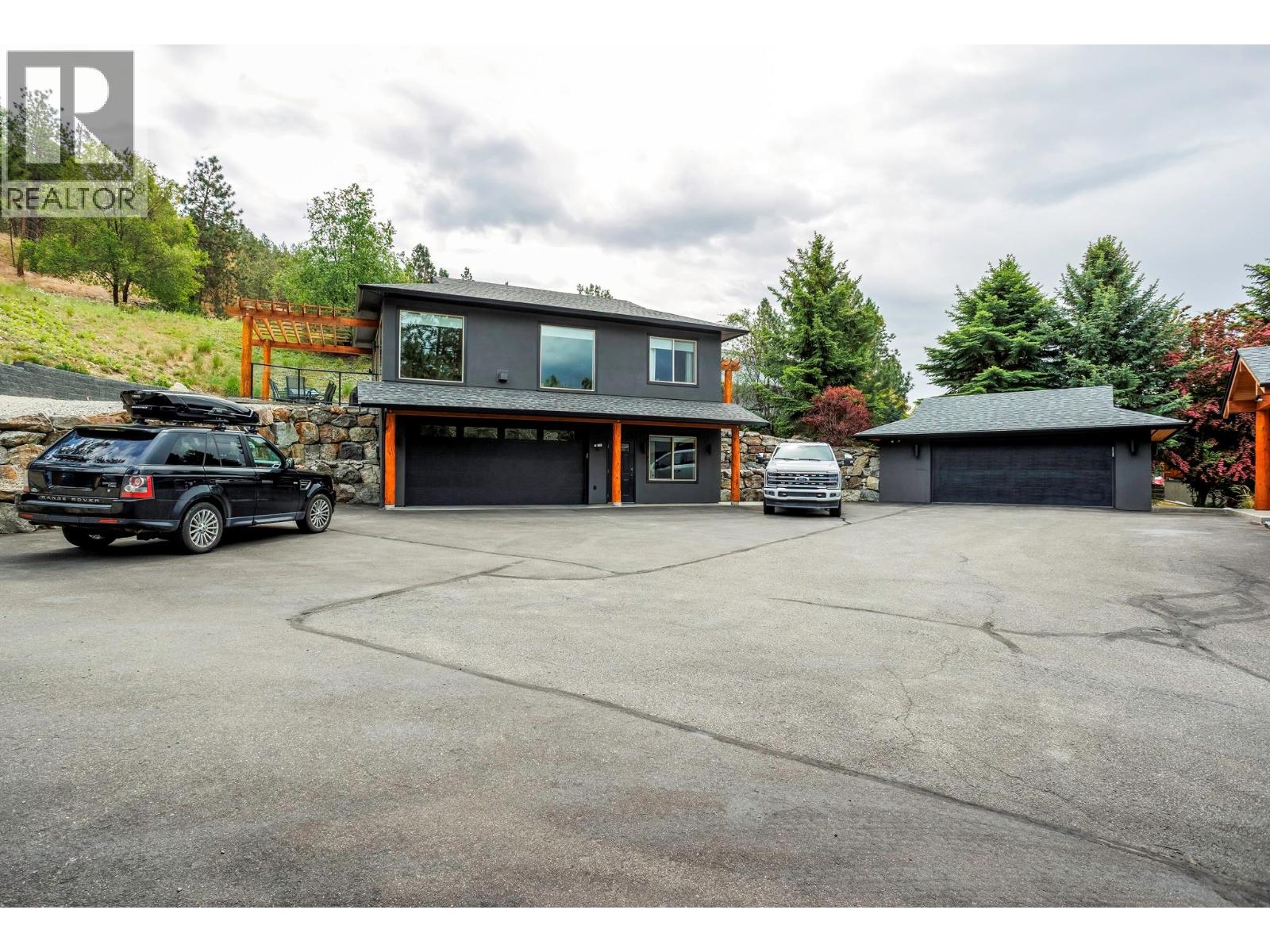 9887 Okanagan Centre Road W