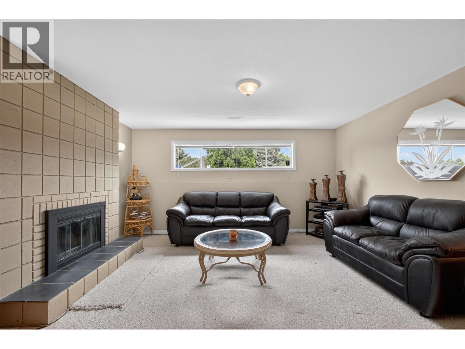 1685 Jonathan Road