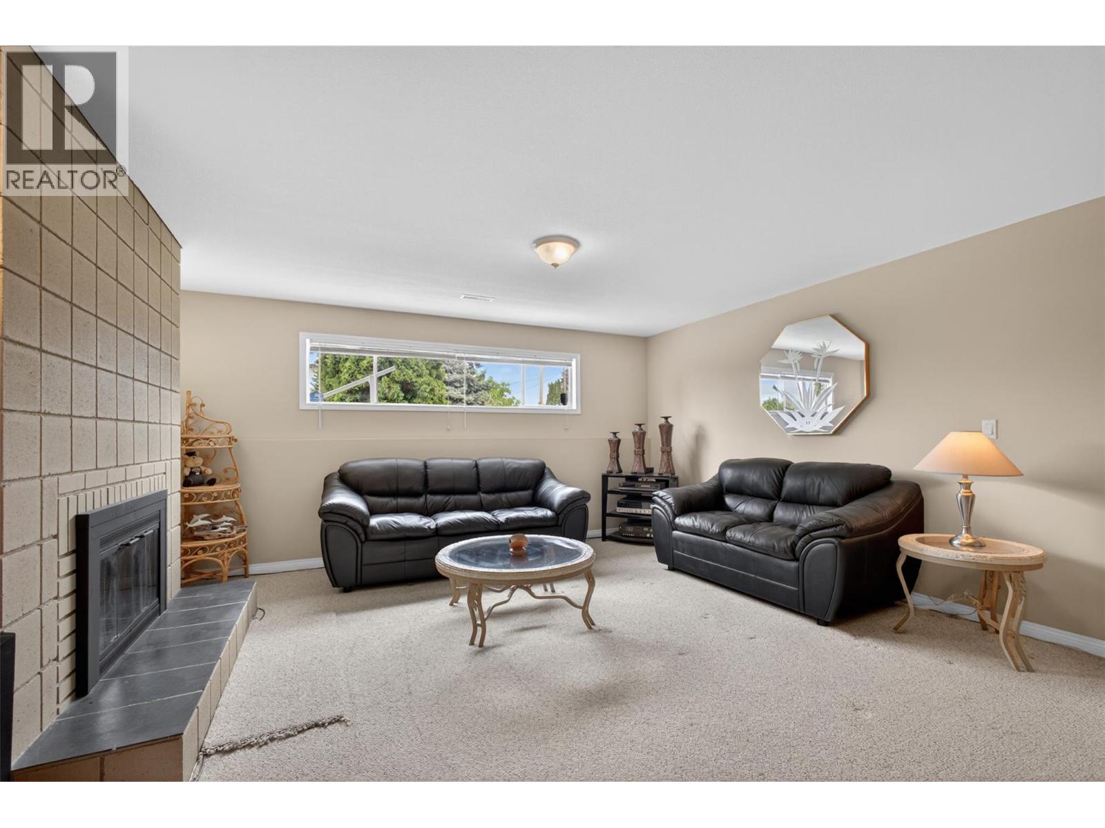 1685 Jonathan Road