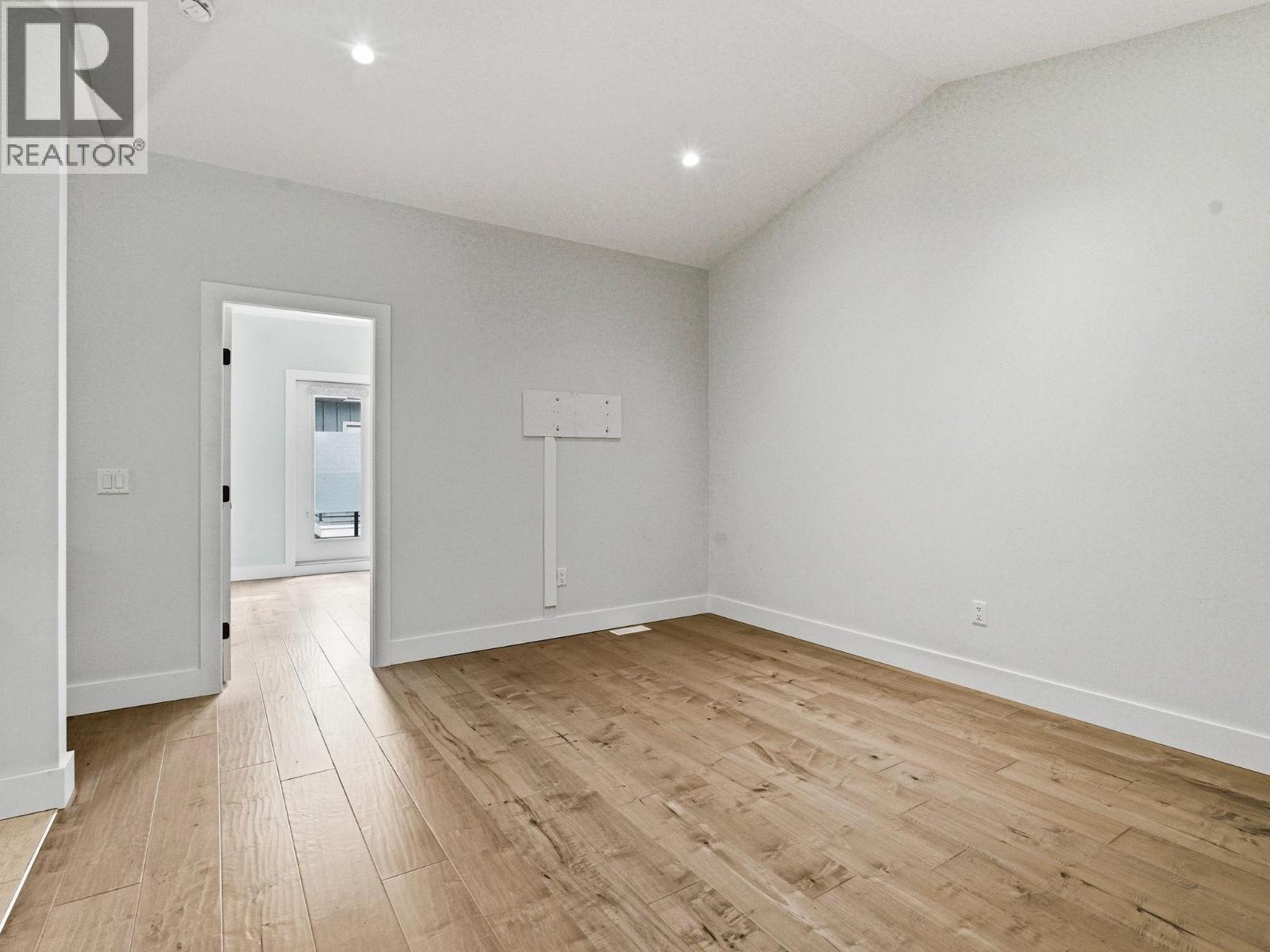 644 Lequime Road Unit# 17
