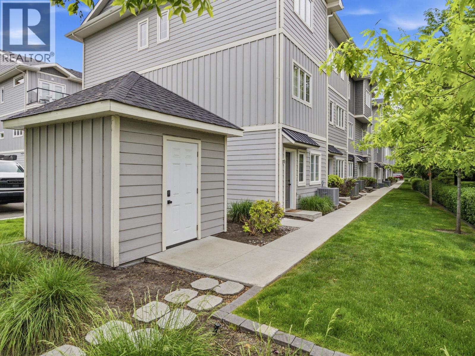 644 Lequime Road Unit# 17