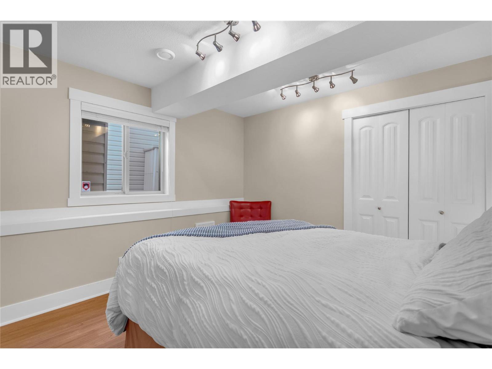 2493 Ironridge Road