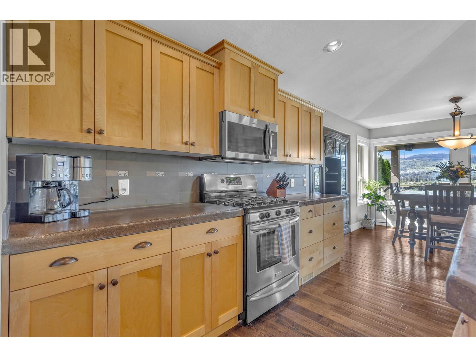 2493 Ironridge Road