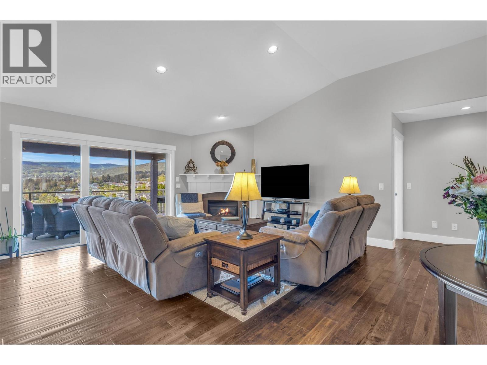 2493 Ironridge Road