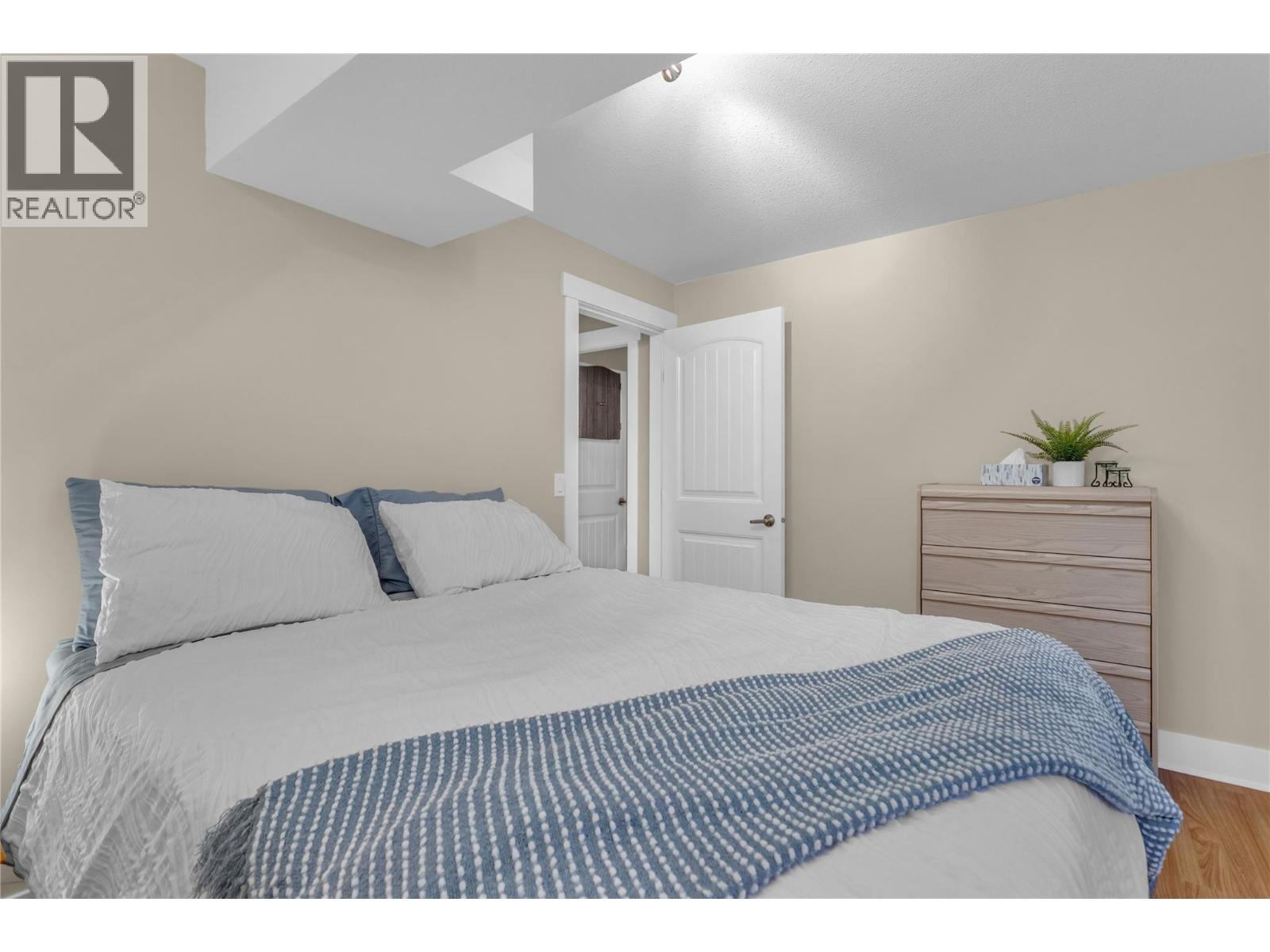 2493 Ironridge Road