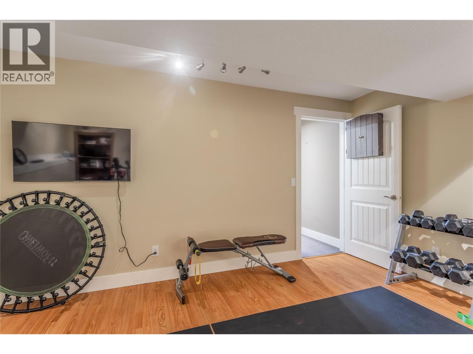 2493 Ironridge Road