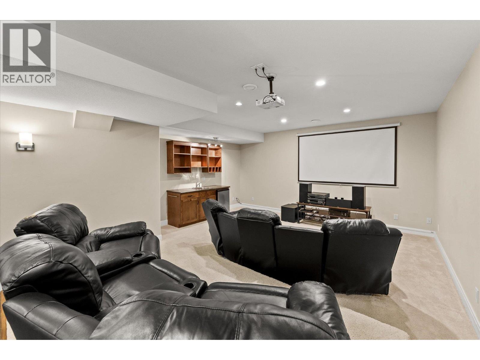 5027 France Court