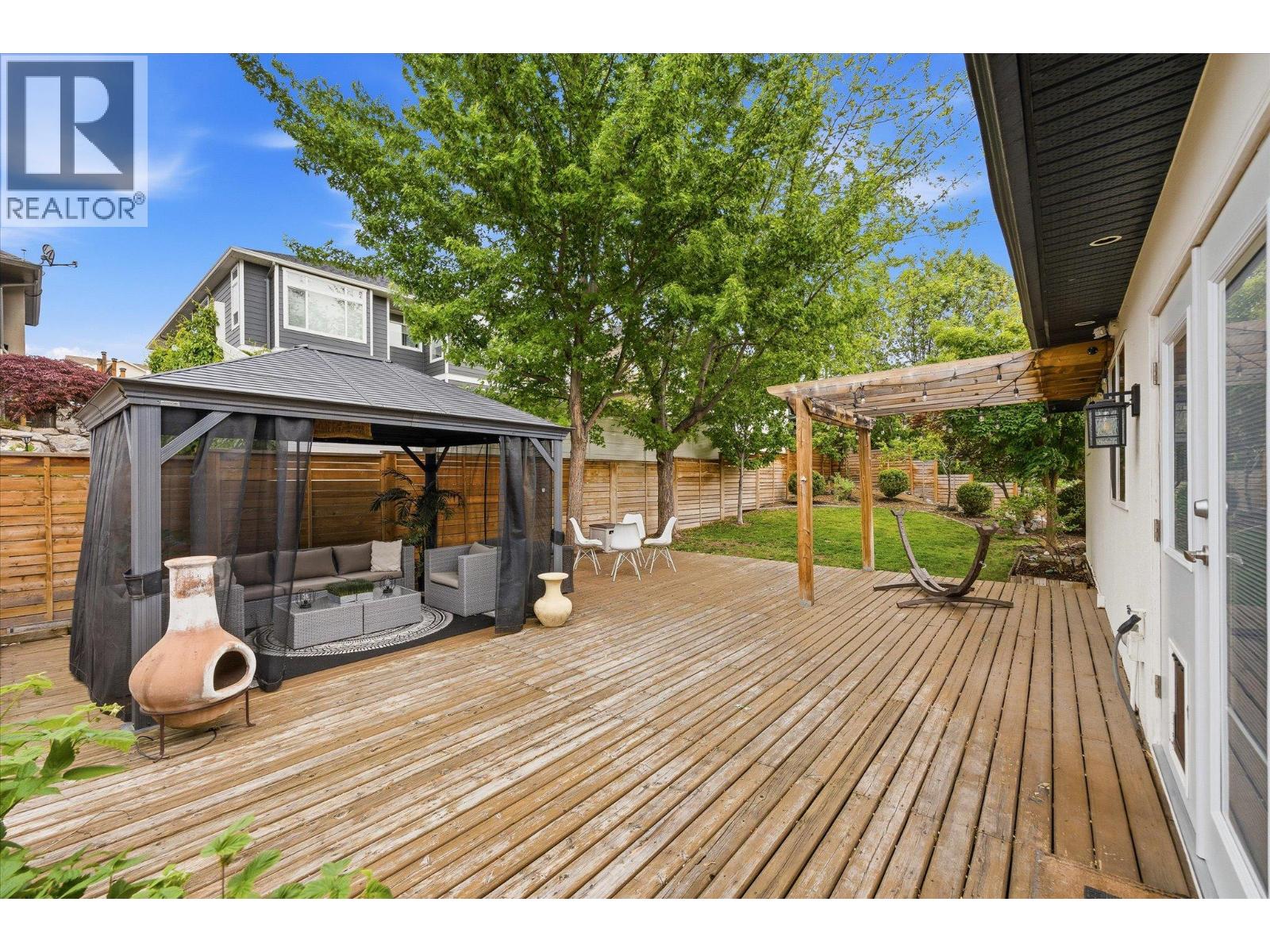 5027 France Court