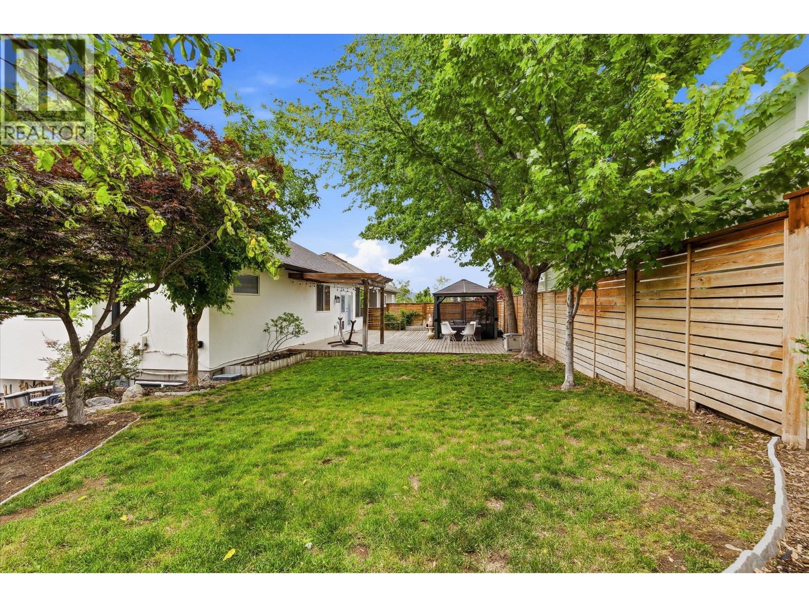5027 France Court