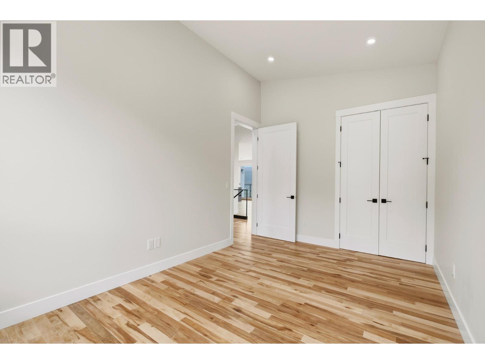 1531 Fairwood Lane
