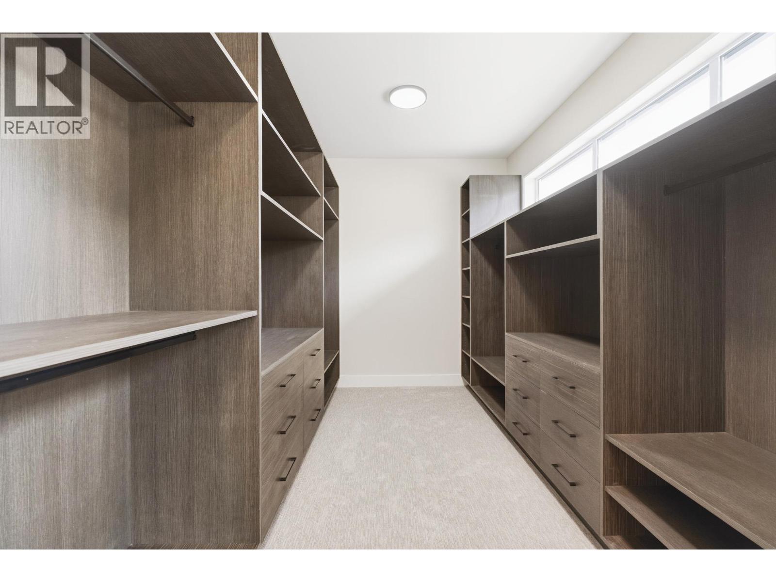 1531 Fairwood Lane
