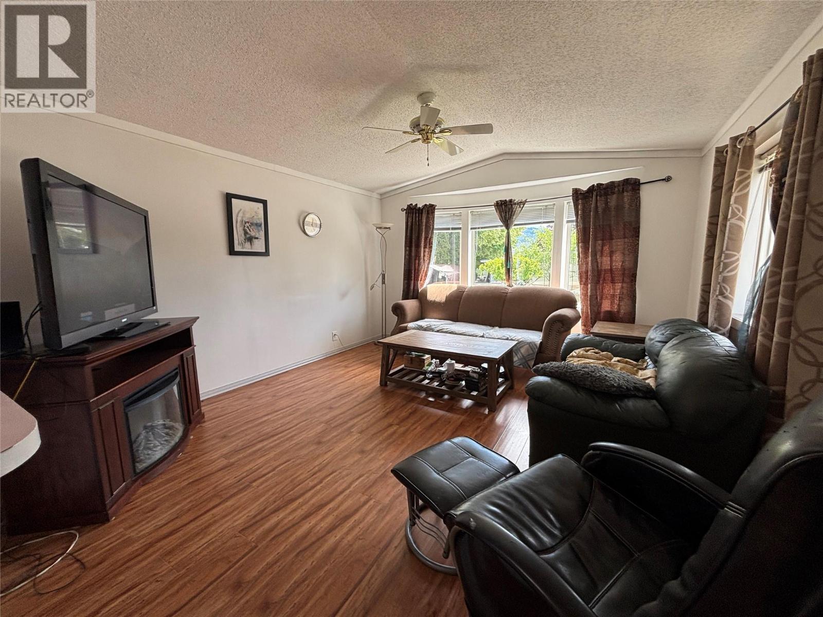 2005 Boucherie Road Unit# 27